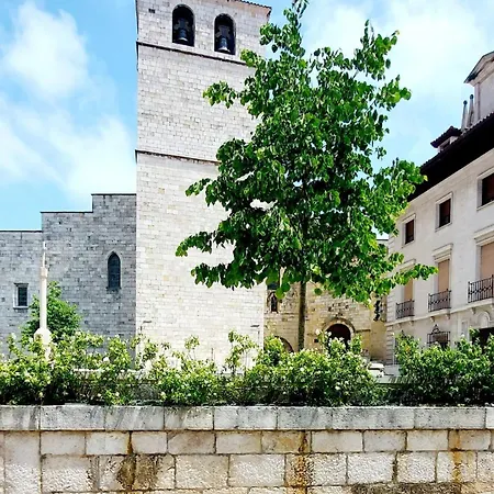 Apartment C3 Moderno Junto A La Catedral, *