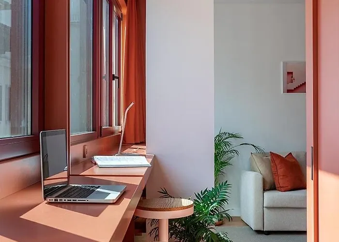 C3 Moderno Junto A La Catedral,